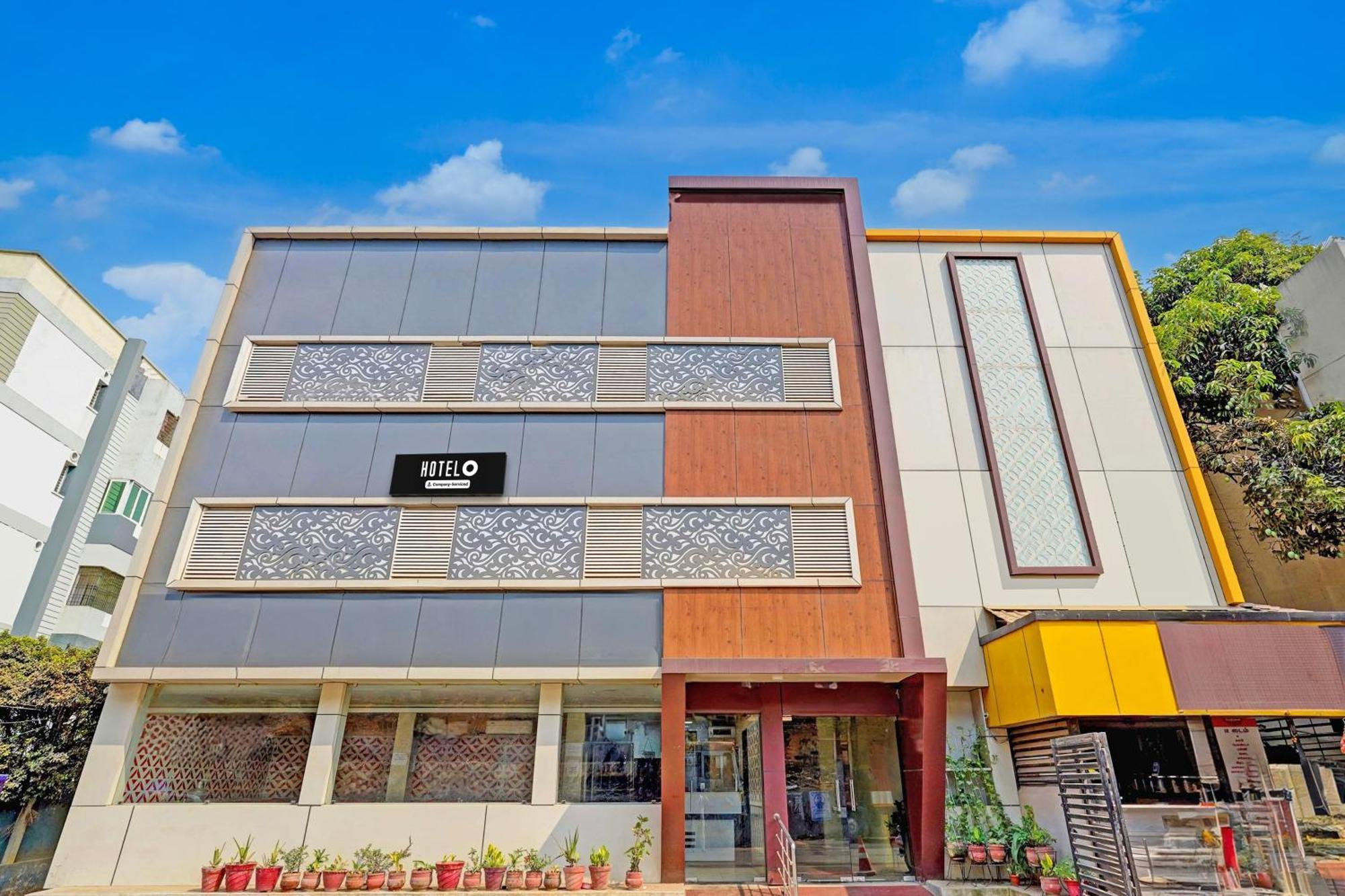 Super Hotel O Perungalathur Near Bus Stand チェンナイ エクステリア 写真